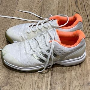 Adidas Women’s Tennis Shoe white w orange size 9